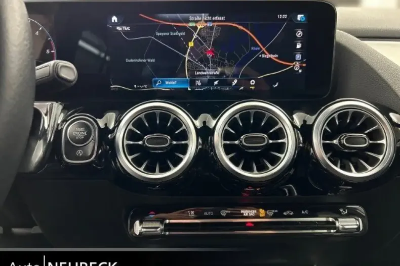 Mercedes-Benz GLA 220 din 2022 cu 52.999 km - oferta MER114967 - foto 14