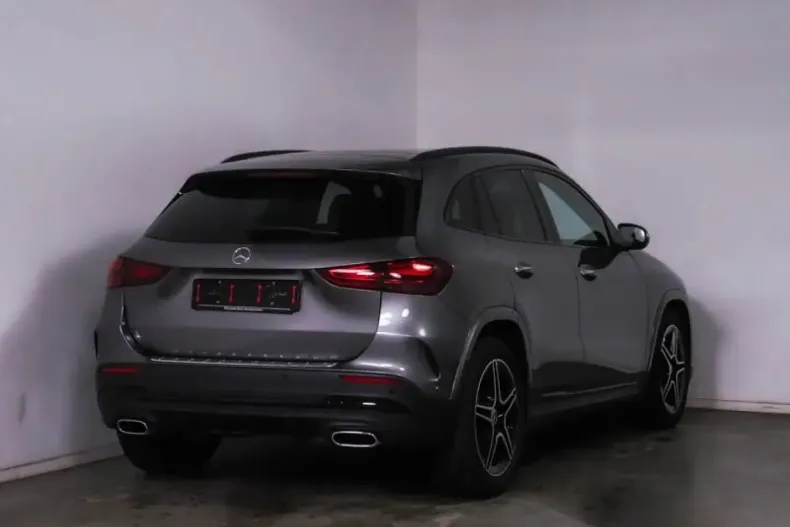 Mercedes-Benz GLA 200 din 2024 cu 13.900 km - oferta MER114969 - foto 2