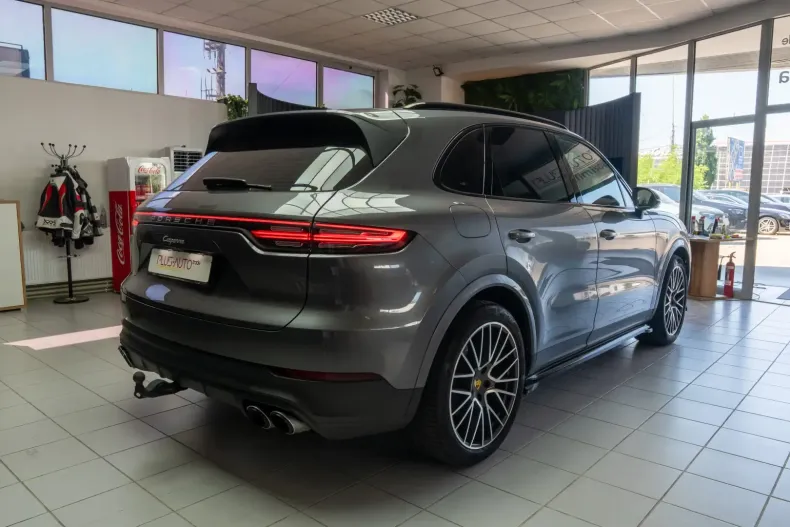 Porsche Cayenne din 2021 cu 68.091 km - oferta POR114976 - foto 4