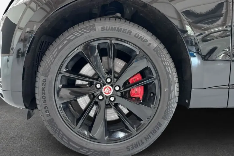 Jaguar F-Pace din 2023 cu 87.940 km - oferta JAG114988 - foto 9