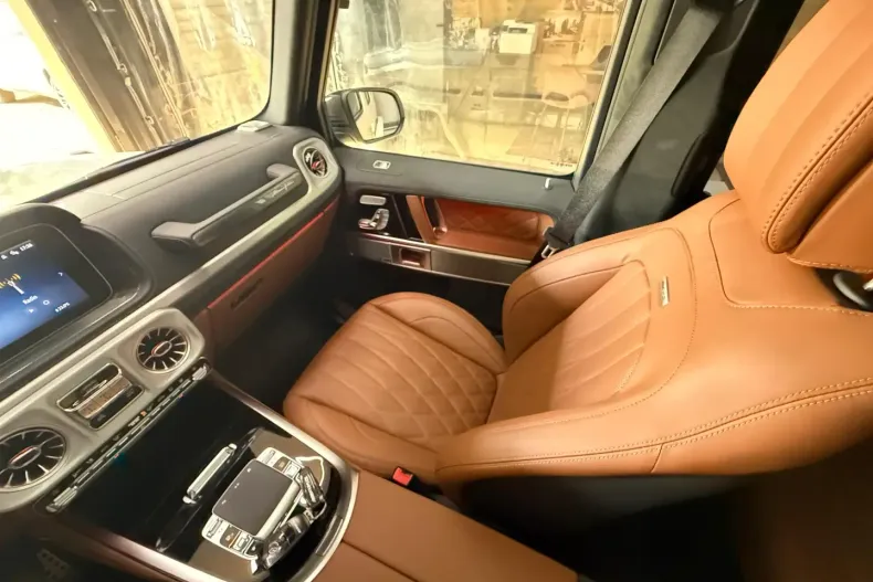 Mercedes-Benz G 63 AMG din 2025 cu 2.500 km - oferta MER115000 - foto 25