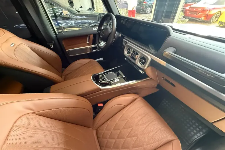 Mercedes-Benz G 63 AMG din 2025 cu 2.500 km - oferta MER115000 - foto 34