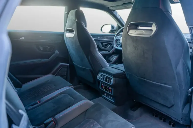 Lamborghini Urus din 2023 cu 12.580 km - oferta LAM115012 - foto 12