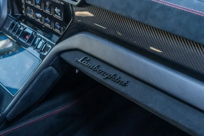 Lamborghini Urus din 2023 cu 12.580 km - oferta LAM115012 - foto 22