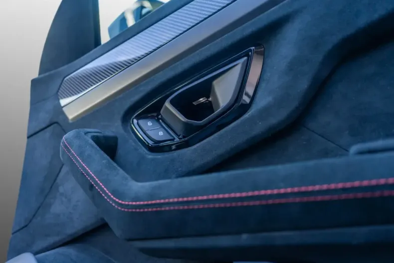 Lamborghini Urus din 2023 cu 12.580 km - oferta LAM115012 - foto 27