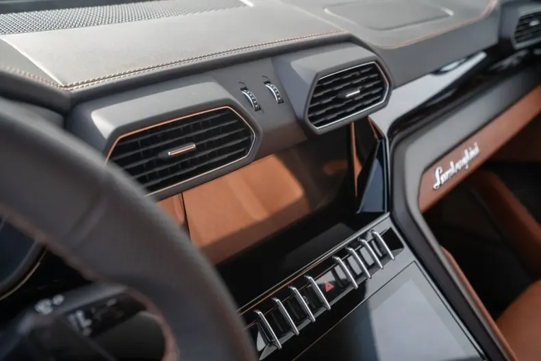 Lamborghini Urus din 2023 cu 1.990 km - oferta LAM115014 - foto 12