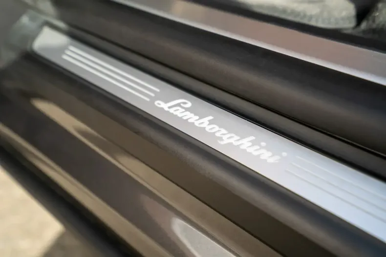 Lamborghini Urus din 2023 cu 1.990 km - oferta LAM115014 - foto 25