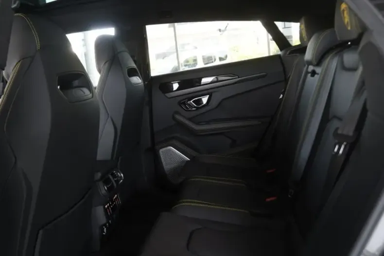 Lamborghini Urus din 2022 cu 22.000 km - oferta LAM115019 - foto 19