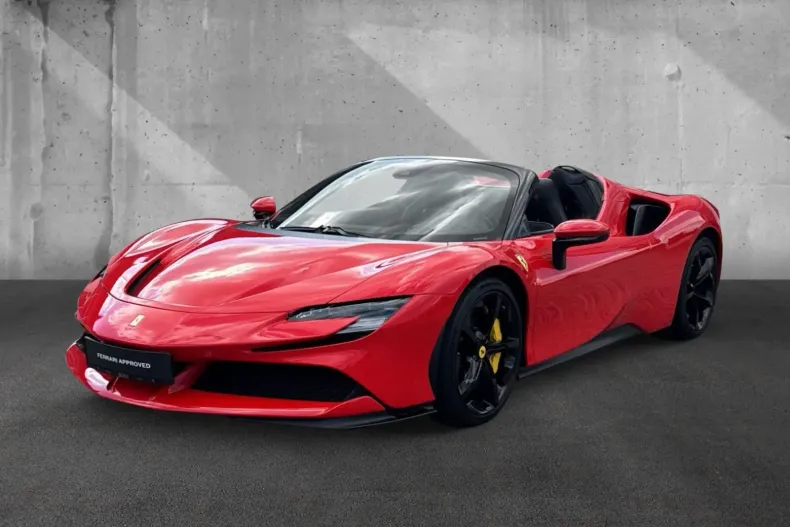 Ferrari SF90 din 2022 cu 9.900 km - oferta FER115022 - foto 1