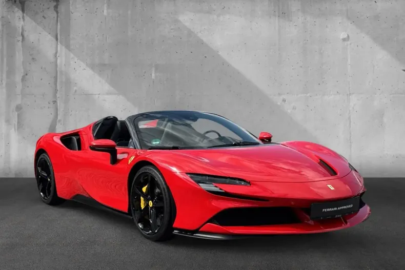 Ferrari SF90 din 2022 cu 9.900 km - oferta FER115022 - foto 11