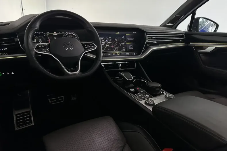 Volkswagen Touareg din 2022 cu 87.639 km - oferta VOL115027 - foto 11