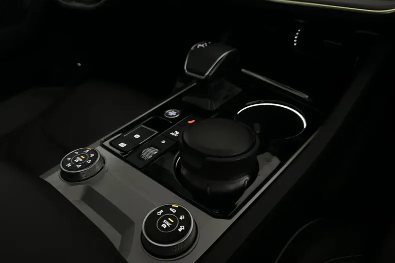 Volkswagen Touareg din 2022 cu 87.639 km - oferta VOL115027 - foto 16