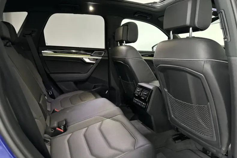 Volkswagen Touareg din 2022 cu 87.639 km - oferta VOL115027 - foto 22