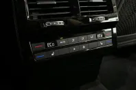 Volkswagen Touareg din 2022 cu 87.639 km - oferta VOL115027 - foto 23