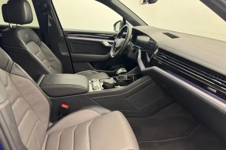 Volkswagen Touareg din 2022 cu 84.900 km - oferta VOL115030 - foto 5