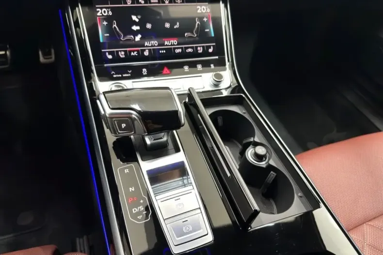 Audi A8 din 2022 cu 60.780 km - oferta AUD115033 - foto 12