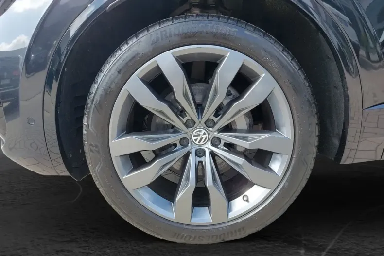 Volkswagen Touareg din 2020 cu 81.466 km - oferta VOL115048 - foto 4