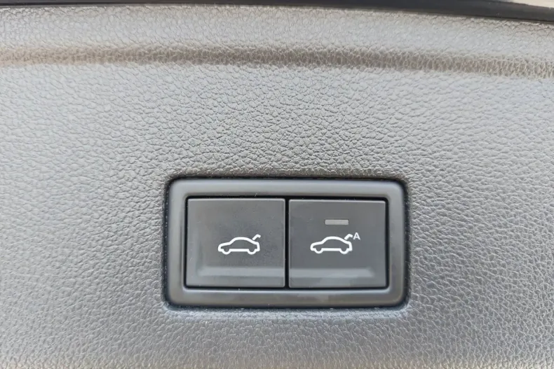 Volkswagen Touareg din 2020 cu 81.466 km - oferta VOL115048 - foto 13