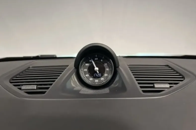 Porsche 992 din 2024 cu 12.800 km - oferta POR115072 - foto 19