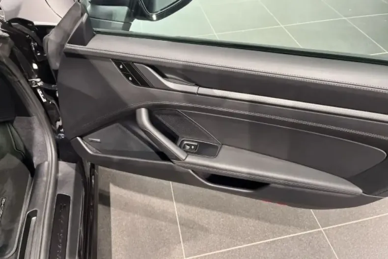 Porsche 992 din 2024 cu 12.800 km - oferta POR115072 - foto 26