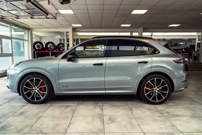 Porsche Cayenne din 2022 cu 59.990 km - oferta POR115074 - foto 3