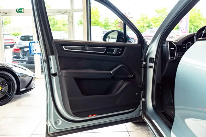 Porsche Cayenne din 2022 cu 59.990 km - oferta POR115074 - foto 15