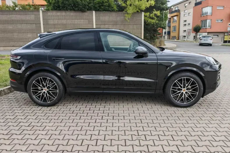 Porsche Cayenne din 2025 cu 50 km - oferta POR115077 - foto 2