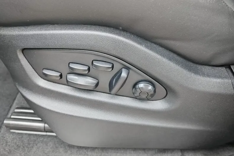 Porsche Cayenne din 2025 cu 50 km - oferta POR115077 - foto 9