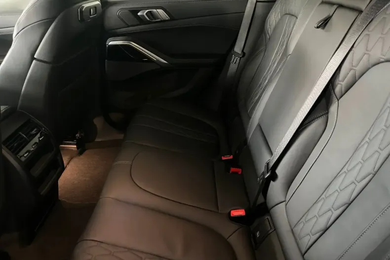 BMW X6 din 2024 cu 5.914 km - oferta BMW115079 - foto 11