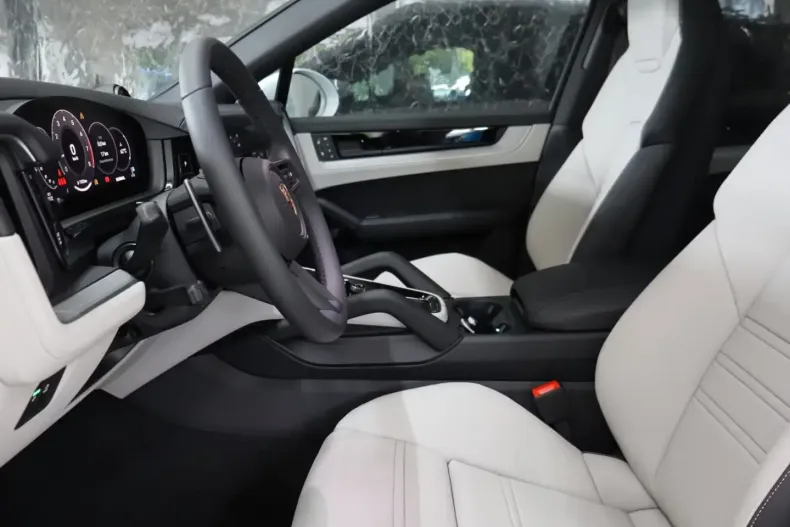 Porsche Cayenne din 2025 cu 20 km - oferta POR115084 - foto 9