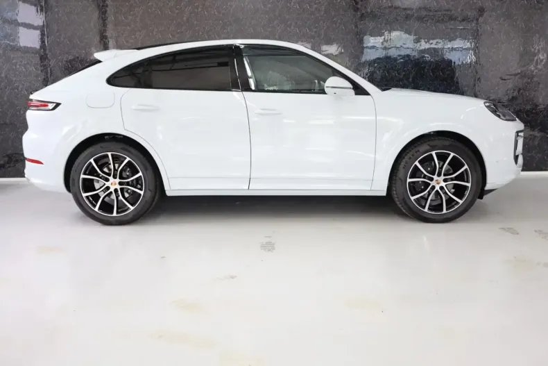Porsche Cayenne din 2025 cu 20 km - oferta POR115084 - foto 16
