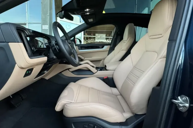 Porsche Cayenne din 2024 cu 5.890 km - oferta POR115088 - foto 7