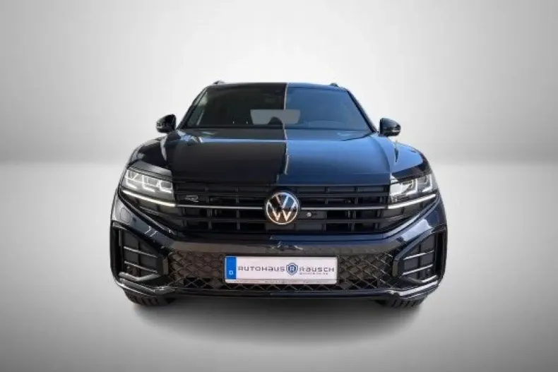 Volkswagen Touareg din 2024 cu 12.900 km - oferta VOL115092 - foto 3