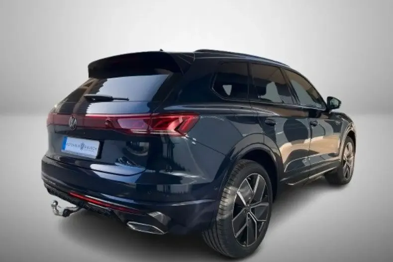 Volkswagen Touareg din 2024 cu 12.900 km - oferta VOL115092 - foto 4