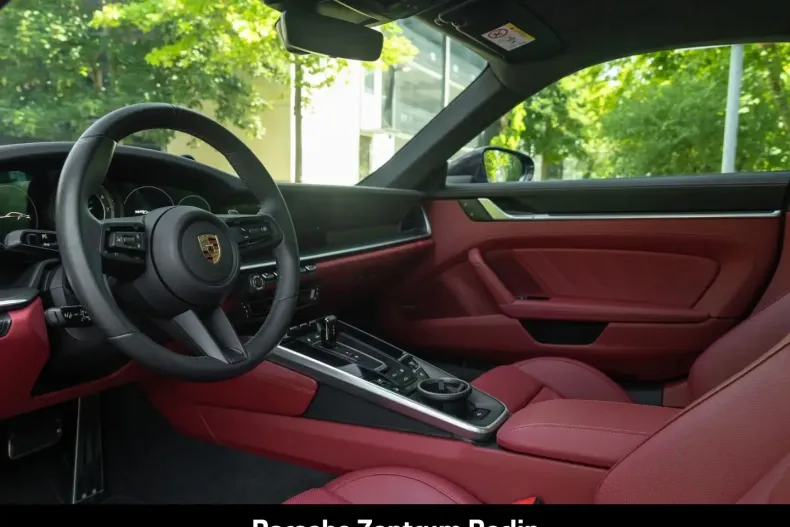 Porsche 992 din 2023 cu 23.749 km - oferta POR115096 - foto 4