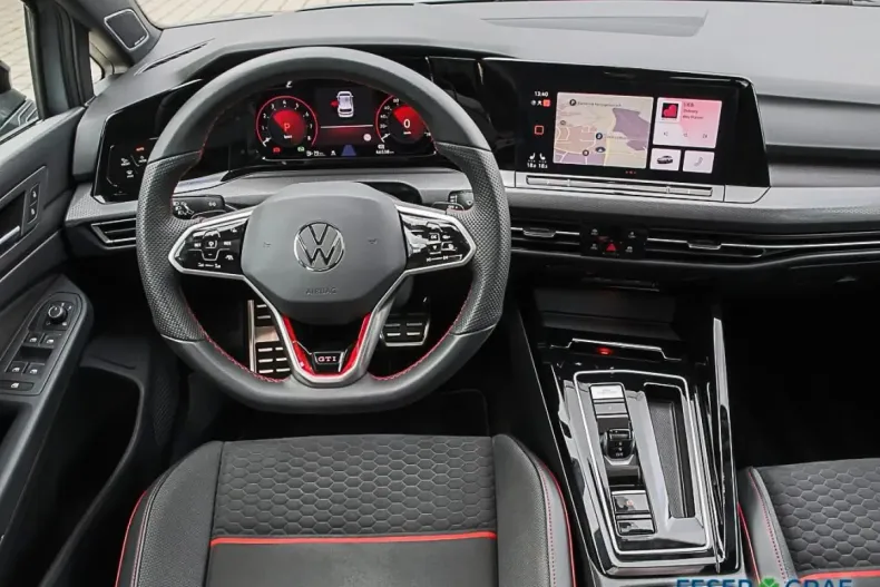 Volkswagen Golf din 2023 cu 46.700 km - oferta VOL115102 - foto 8