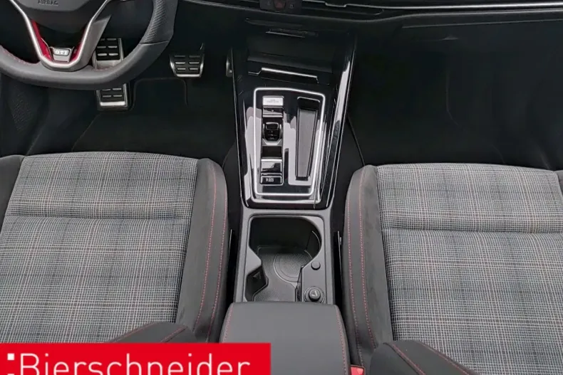 Volkswagen Golf din 2024 cu 19.390 km - oferta VOL115104 - foto 12