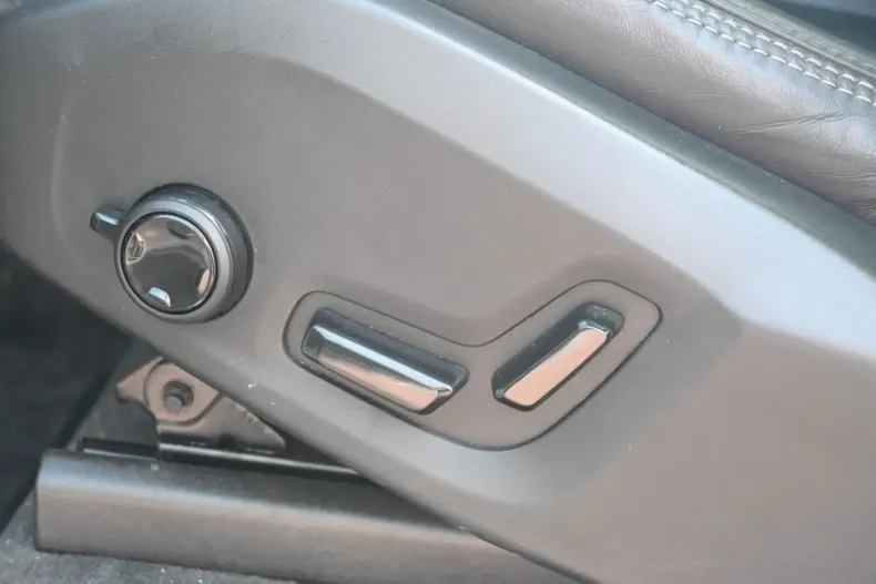 Volvo XC90 din 2023 cu 24.417 km - oferta VOL115115 - foto 17