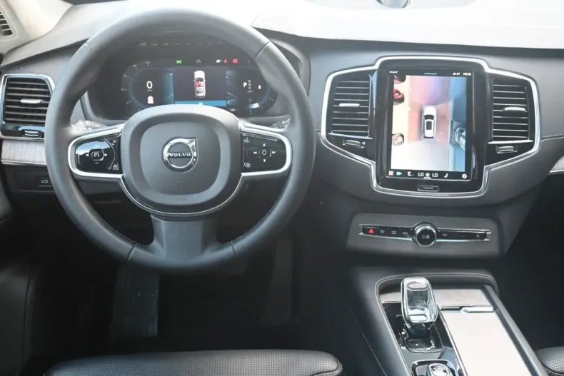 Volvo XC90 din 2023 cu 24.417 km - oferta VOL115115 - foto 26