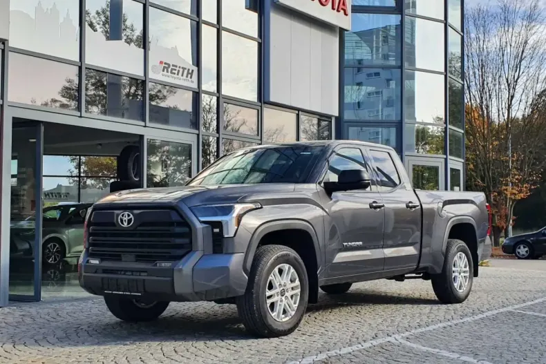 Toyota Tundra din 2023 cu 10.527 km - oferta TOY115119 - foto 1