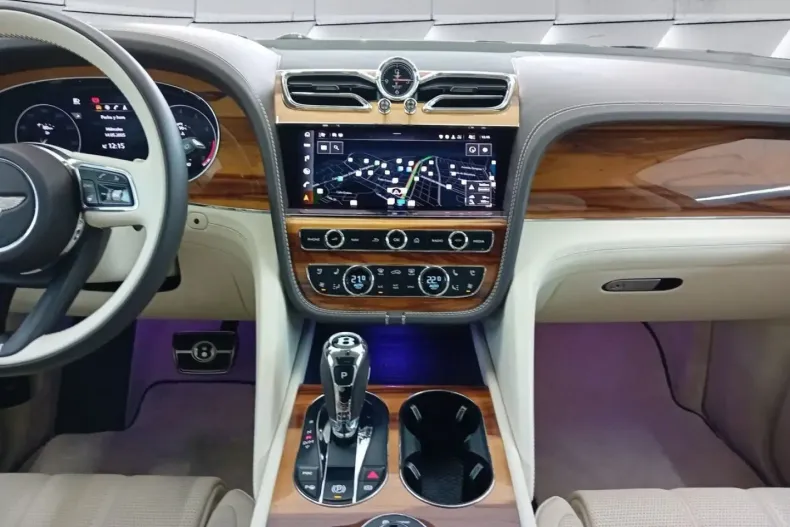 Bentley Bentayga din 2024 cu 29.047 km - oferta BEN115124 - foto 12