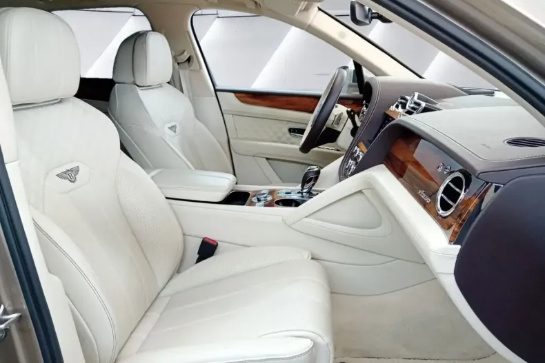 Bentley Bentayga din 2024 cu 29.047 km - oferta BEN115124 - foto 13