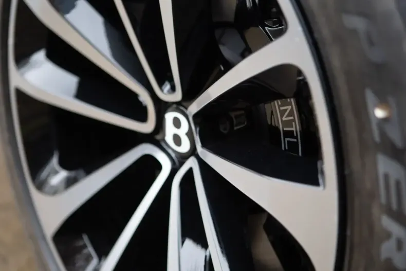 Bentley Bentayga din 2022 cu 9.190 km - oferta BEN115126 - foto 7