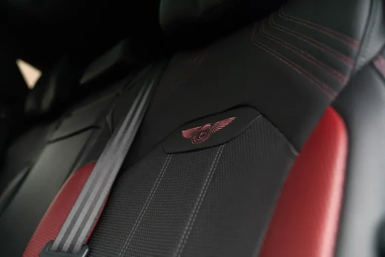 Bentley Bentayga din 2023 cu 7.500 km - oferta BEN115130 - foto 9