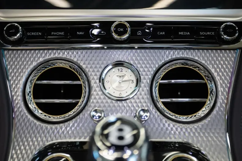 Bentley Continental GTC din 2023 cu 9.900 km - oferta BEN115134 - foto 20