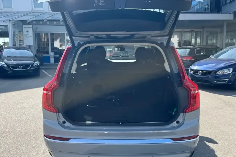 Volvo XC90 din 2023 cu 19.000 km - oferta VOL115135 - foto 6