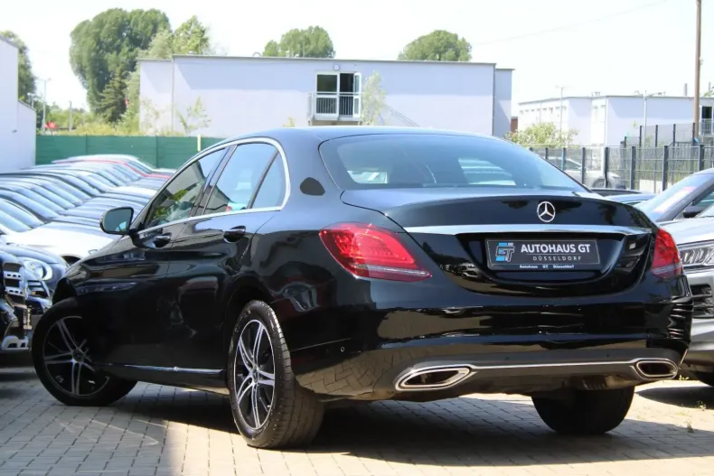 Mercedes-Benz C 300 din 2020 cu 24.551 km - oferta MER115145 - foto 2