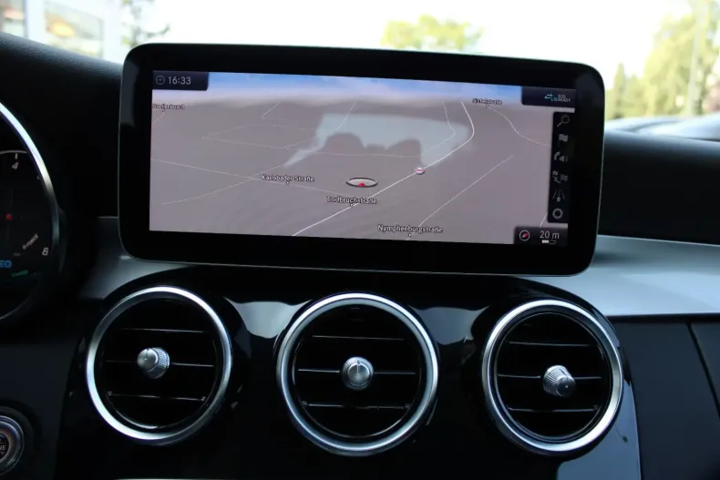 Mercedes-Benz C 300 din 2020 cu 24.551 km - oferta MER115145 - foto 11