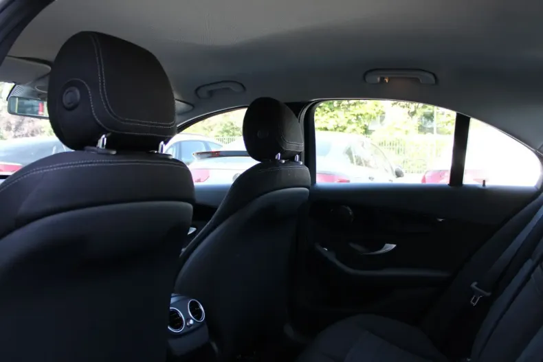 Mercedes-Benz C 300 din 2020 cu 24.551 km - oferta MER115145 - foto 16