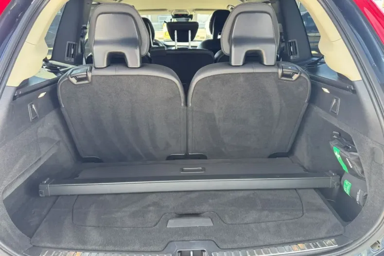 Volvo XC90 din 2021 cu 87.200 km - oferta VOL115149 - foto 12